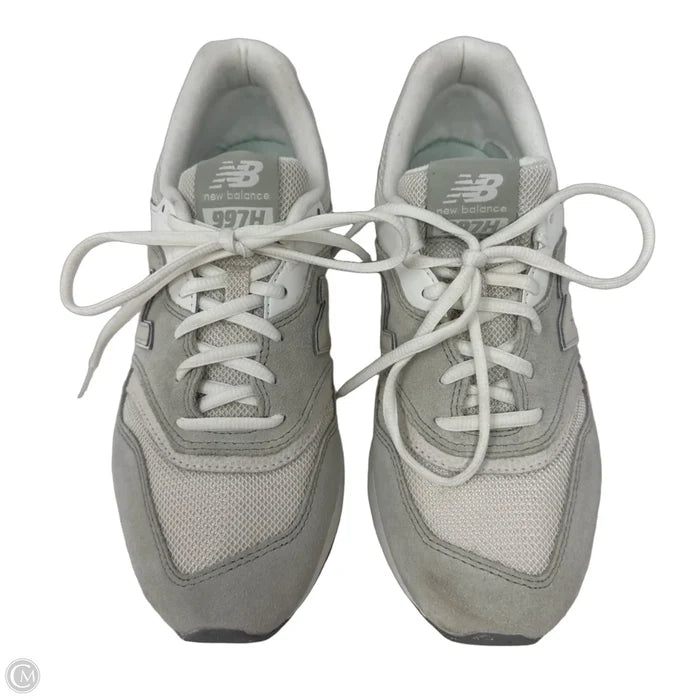 997H Sneakers By New Balance In Grey & White, Size: 8.5