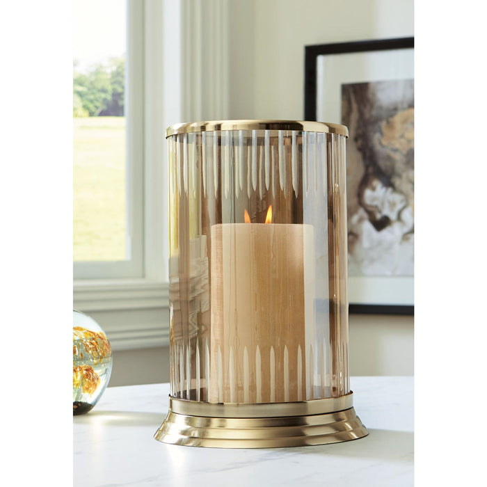 Aavinson Candle Holder