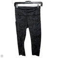 Athletic Leggings Capris By Lululemon In Camouflage Print, Size: 6
