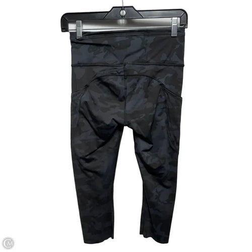 Athletic Leggings Capris By Lululemon In Camouflage Print, Size: 6