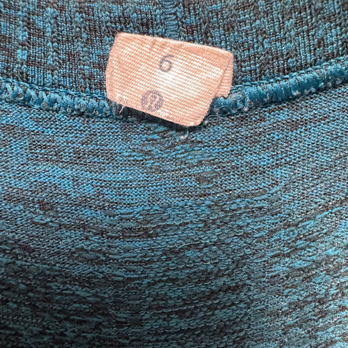 Athletic Top Long Sleeve Collar By Lululemon In Aqua, Size: 6