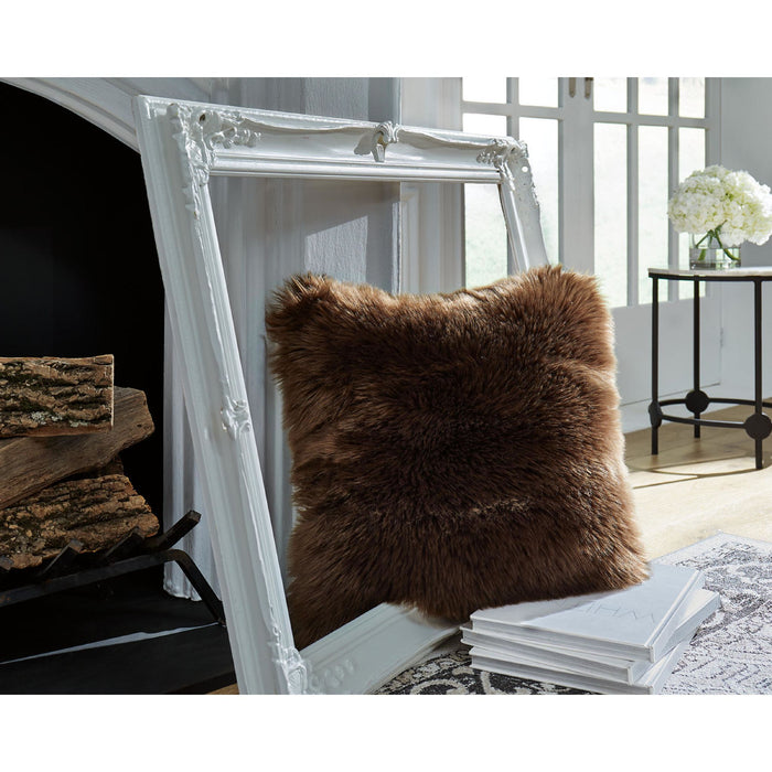 Bellethrone Accent Pillow