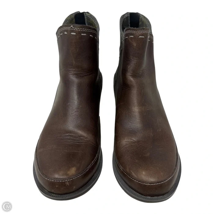 Boots Ankle Flats By Chacos In Brown, Size: 6
