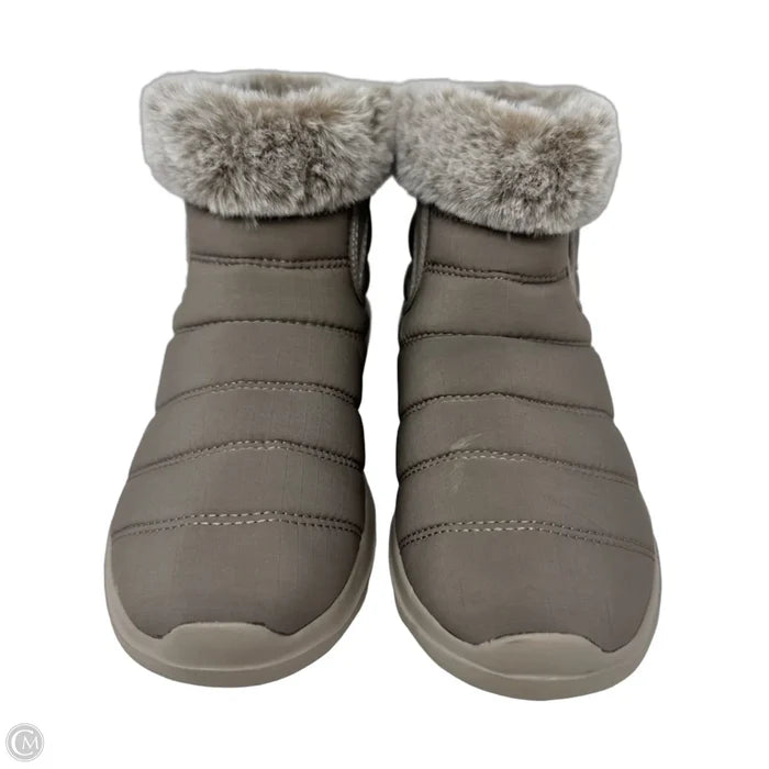 Boots Hiking By Skechers In Taupe, Size: 7