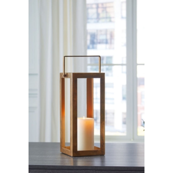 Briana Lantern