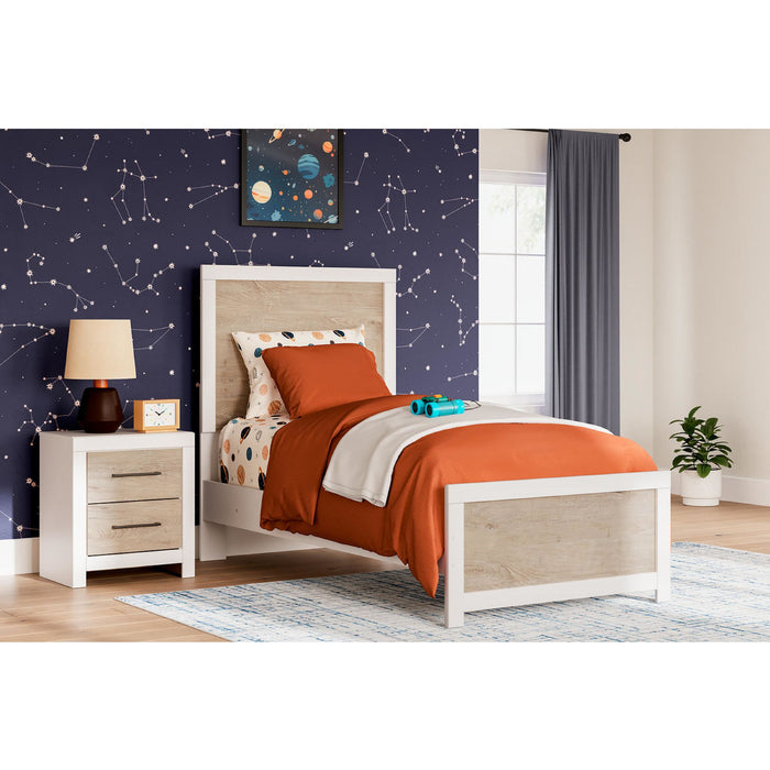 Charbitt Panel Bed