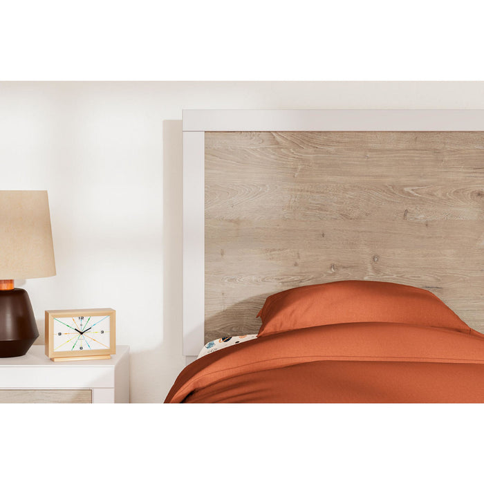 Charbitt Panel Bed