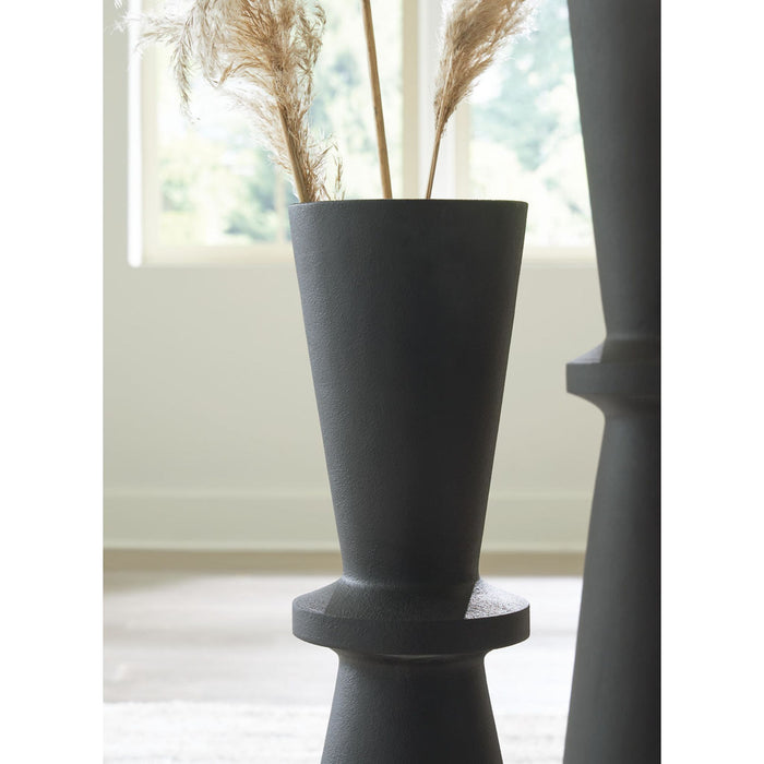 Collisten Vase