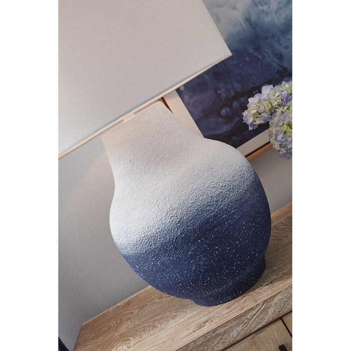 Dashland Table Lamp