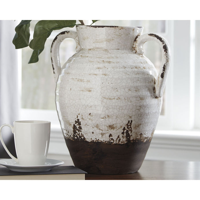 Dion 14H Vase