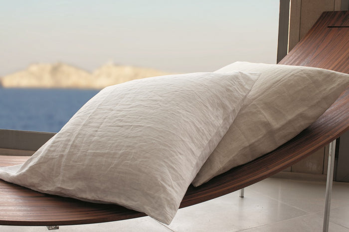Donatella Linen