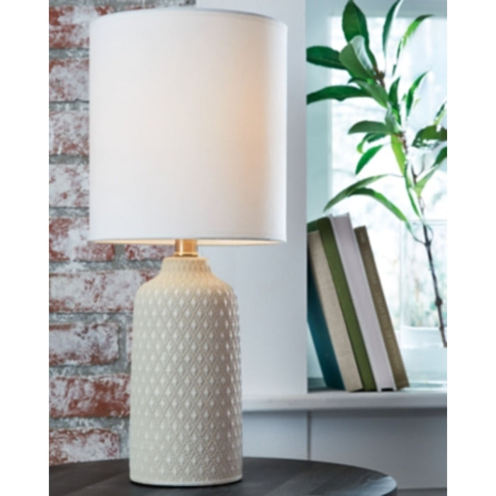Donnford Table Lamp (Single)