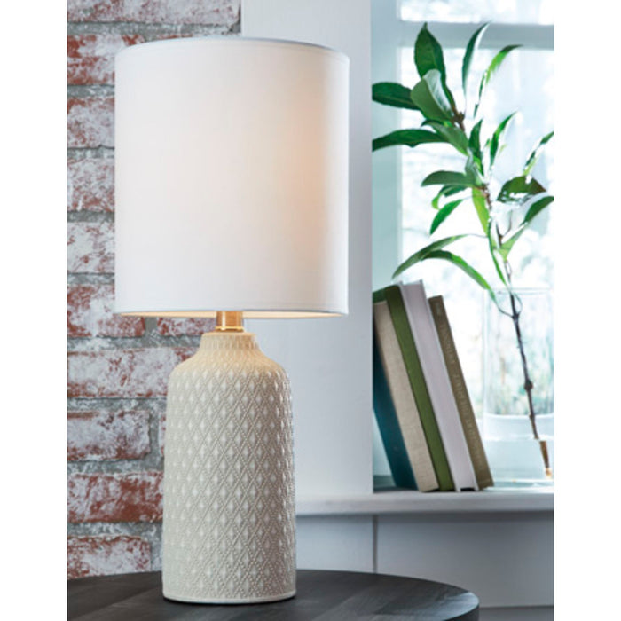Donnford Table Lamp (Single)