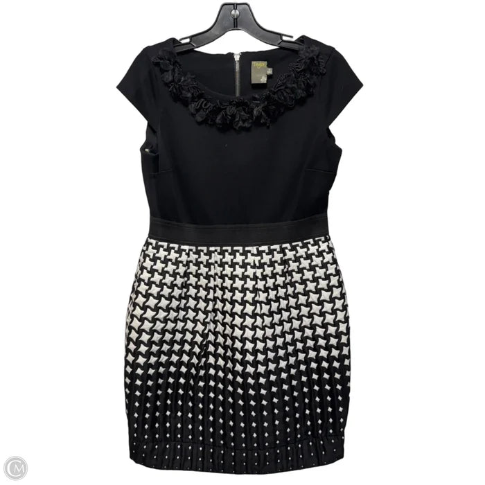 Dress Casual Short By Taylor In Black & White, Size: 10