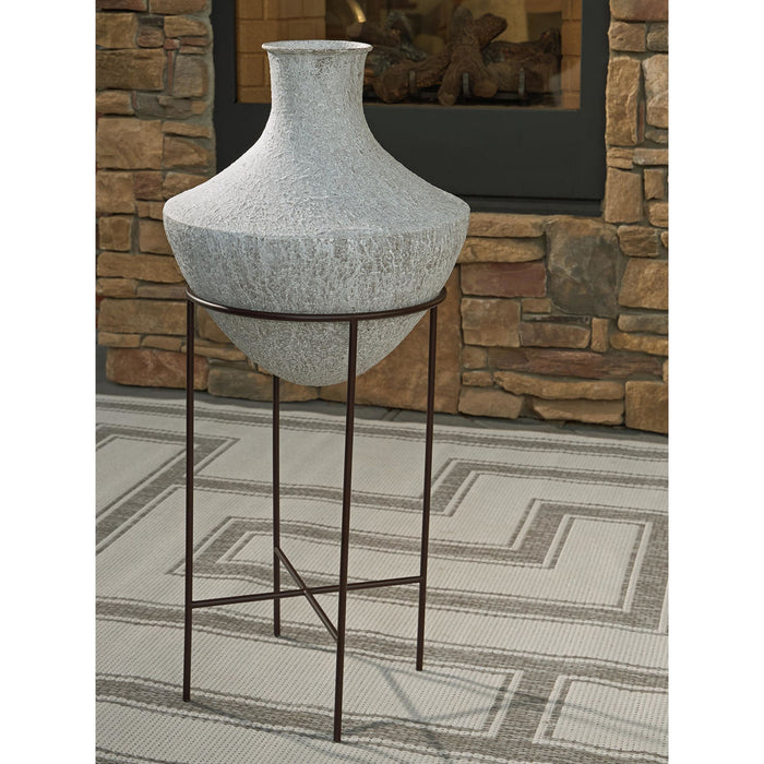 Estonbank Vase