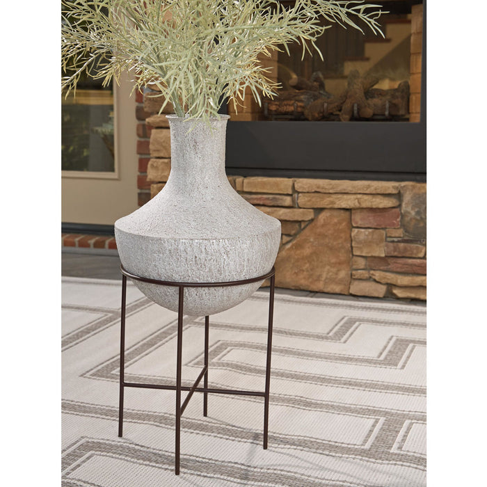 Estonbank Vase