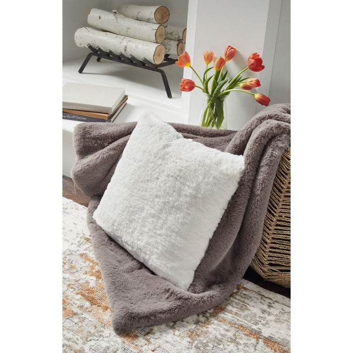 Gariland Accent Pillow