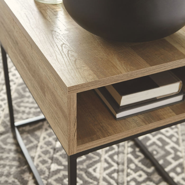 Gerdanet Rectangle End Table