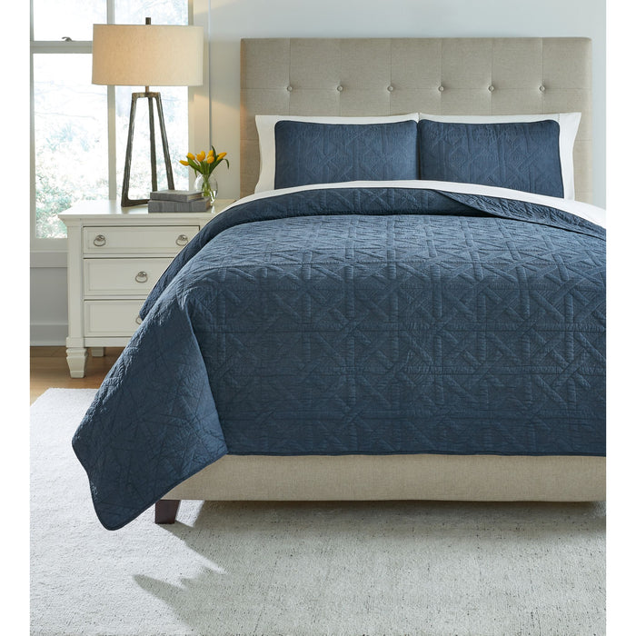 Guslea King Coverlet Set