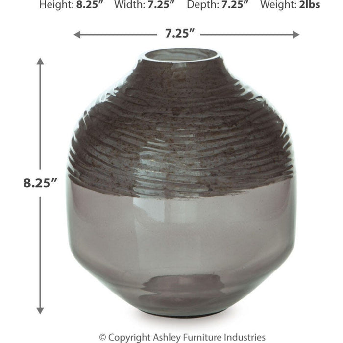 Harpwick Vase