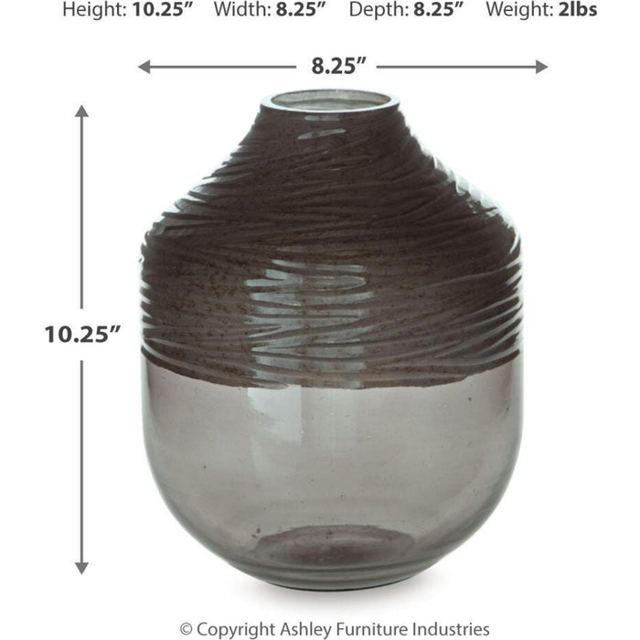 Harpwick Vase