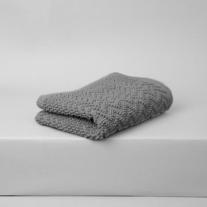 grey luxurious bath rug