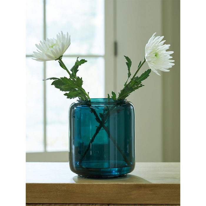 Inisland Vase