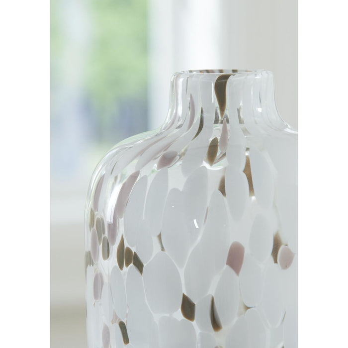 Keelton Vase