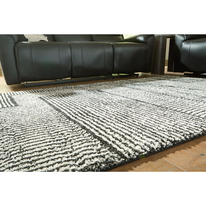 Kurtmen Area Rug
