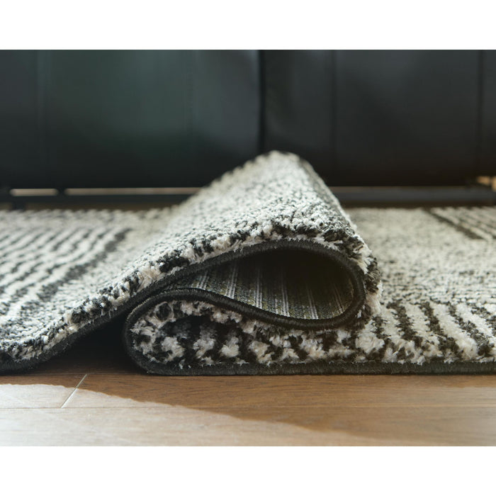 Kurtmen Area Rug