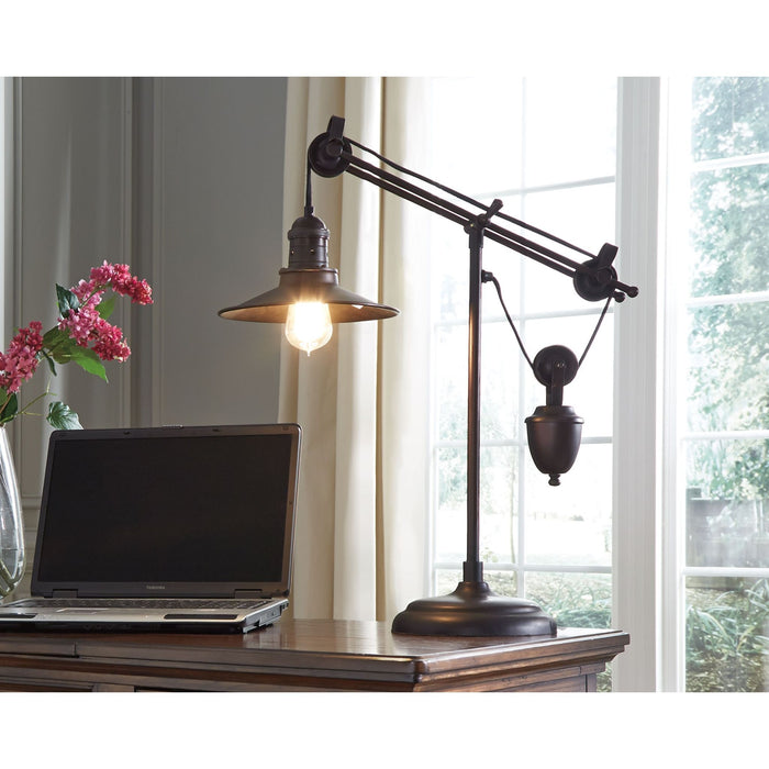 Kylen Table Lamp (Single)