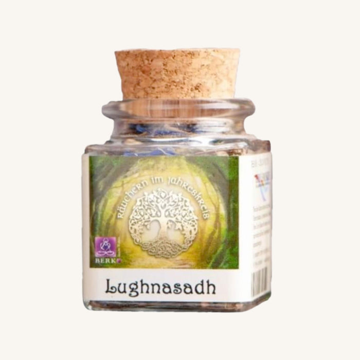 lughnasadh-jahreskreisfest-raeucherung-glas-mit-korken