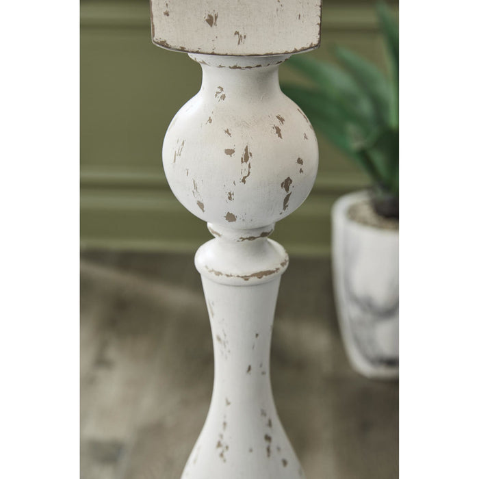Madsbrook Floor Lamp