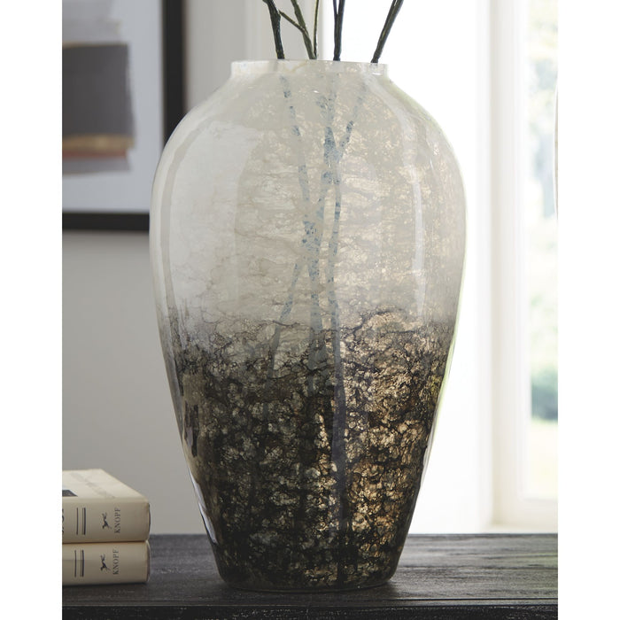 Mirielle Vase