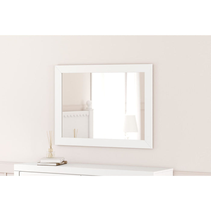 Mollviney Mirror