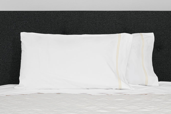 Pillowcase Pair (Standard) / White/Ivory