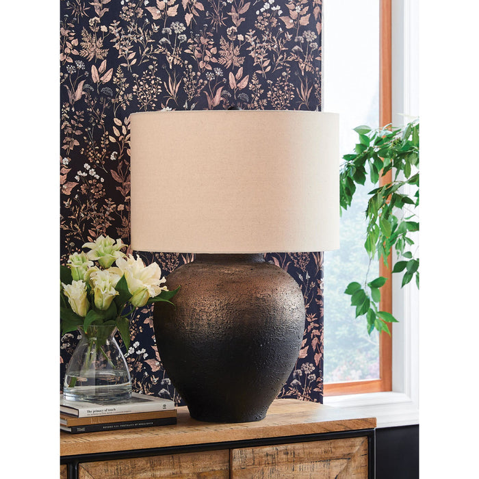 Newgerhard Table Lamp