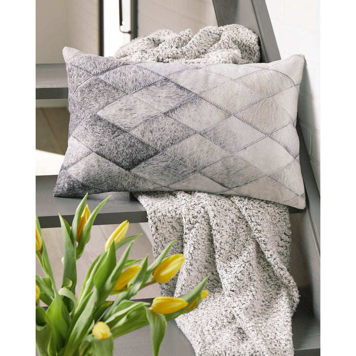 Pacrich Accent Pillow