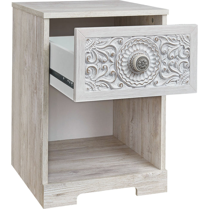 Paxberry Nightstand