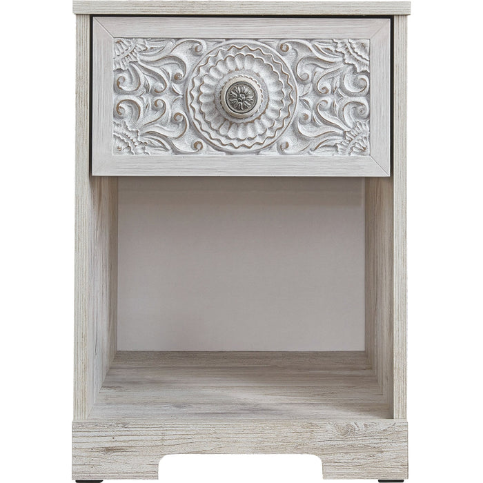 Paxberry Nightstand