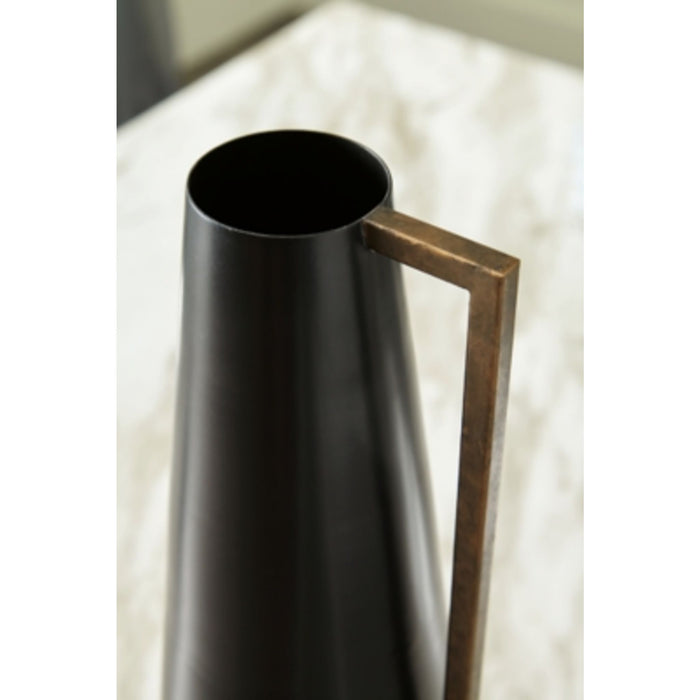 Pouderbell Vase