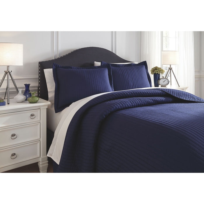 Raleda Navy Queen Coverlet Set