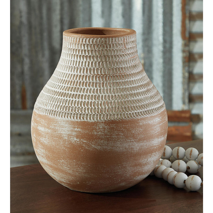 Reclove Vase