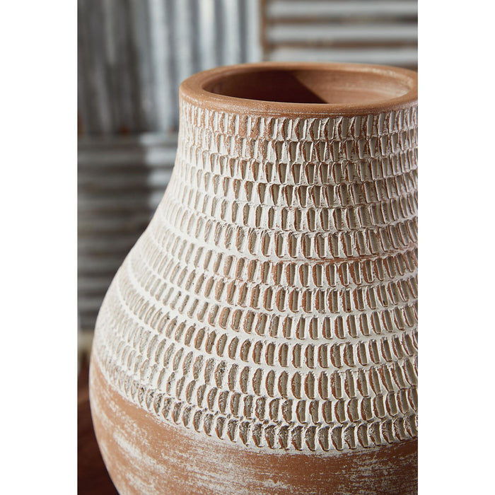 Reclove Vase