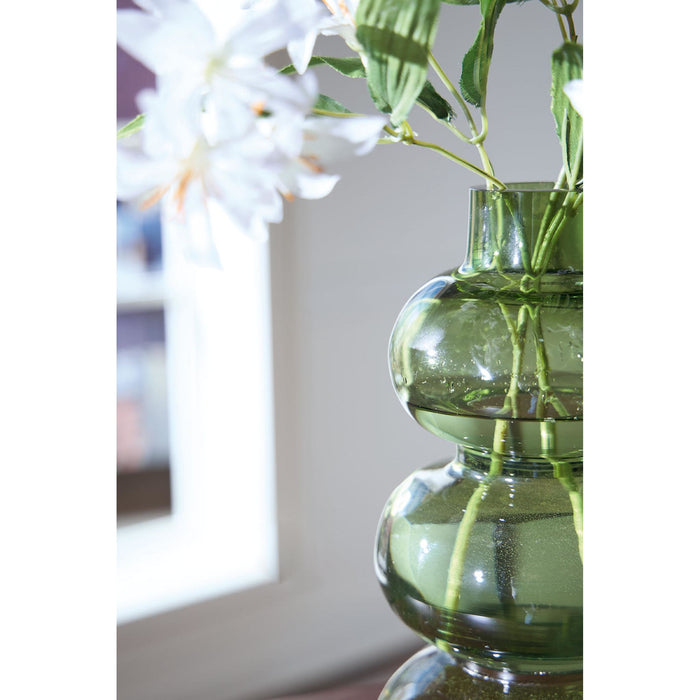 Renethorne Vase