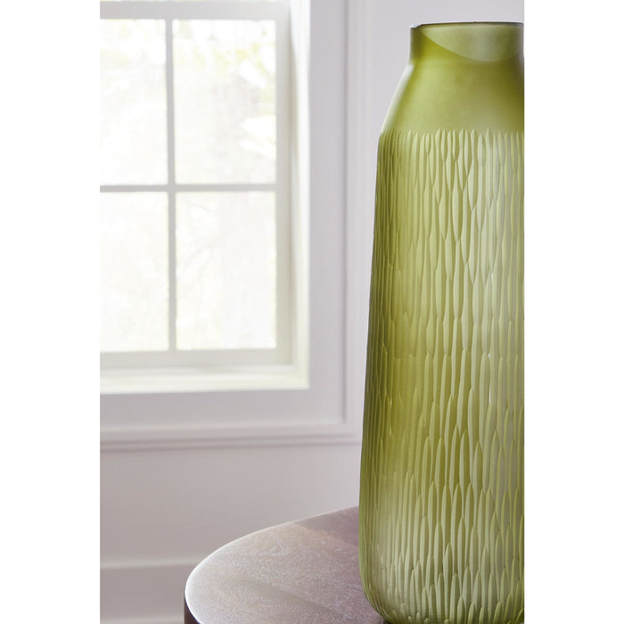 Scottyard Vase