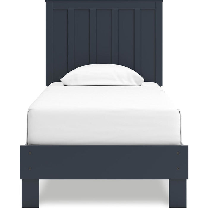 Simmenfort Platform Bed