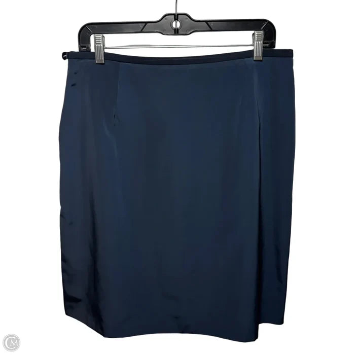 Skirt Short By Brooks Brothers In Navy, Size: 10