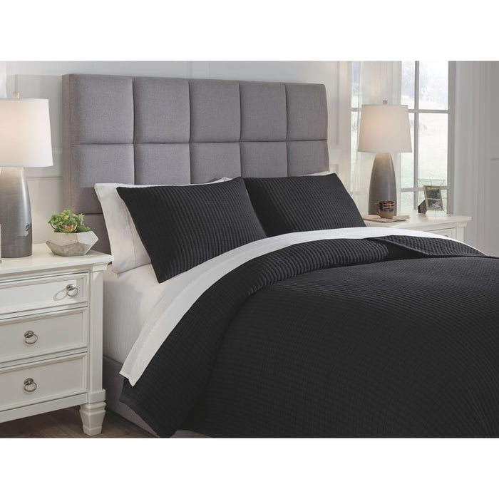 Thornam King Coverlet Set