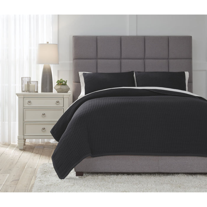 Thornam King Coverlet Set